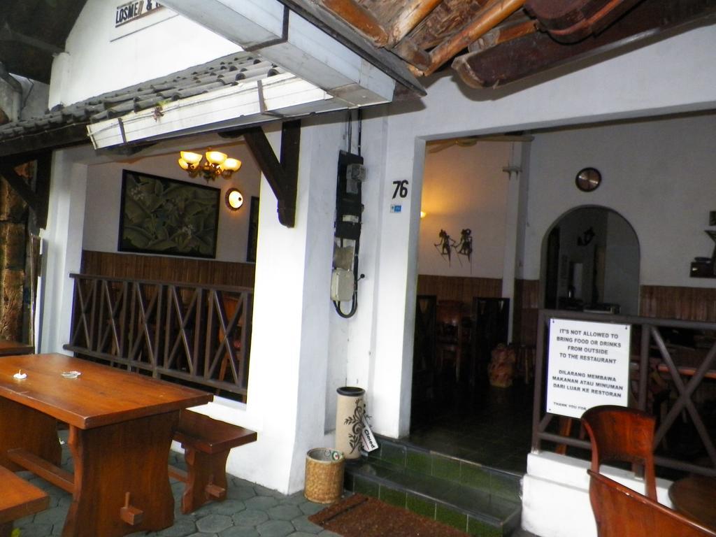 Bladok Hotel & Restaurant Yogyakarta Exterior foto